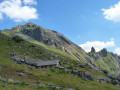 Puy des Pourroys, Lac des Celliers et la résurgence Puy des Pourroys, Lac des Celliers et la résurgence