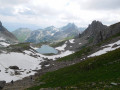 Refuge et Lac Presset depuis le Cormet de Roselend Refuge et Lac Presset depuis le Cormet de Roselend
