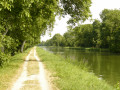 Le long du canal de Joigny Le long du canal de Joigny
