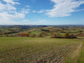 Circuit des châtaignes au-dessus du village d'Arfeuilles Circuit des châtaignes au-dessus du village d'Arfeuilles